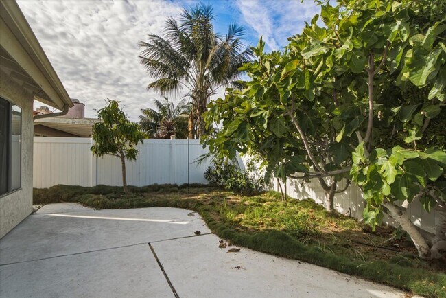 Building Photo - 6763 Camino Del Prado