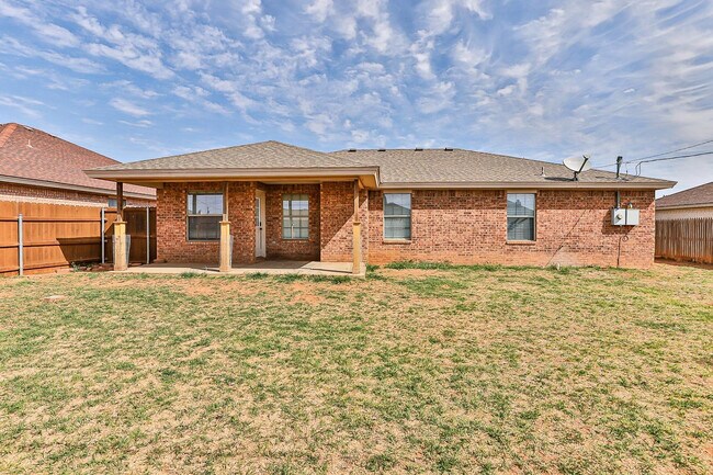 Building Photo - 811 11th St