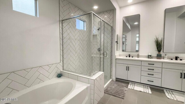 Building Photo - 8543 W Palo Verde Dr
