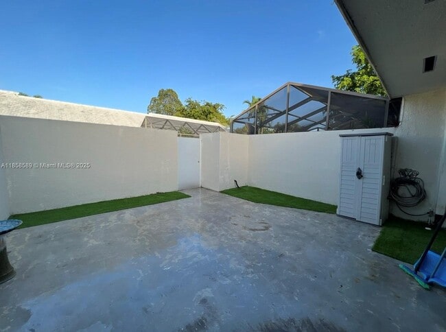 Building Photo - 14821 SW 125th Pl