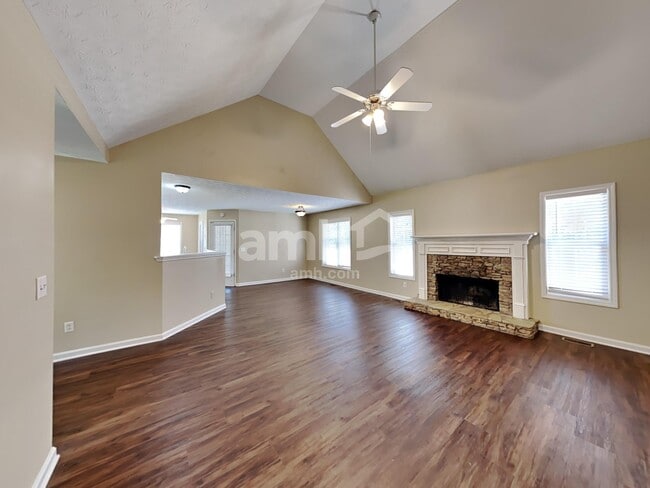 Building Photo - 3930 Pheasant Run Trce