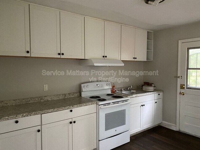 Building Photo - 3213 N Guillemard St