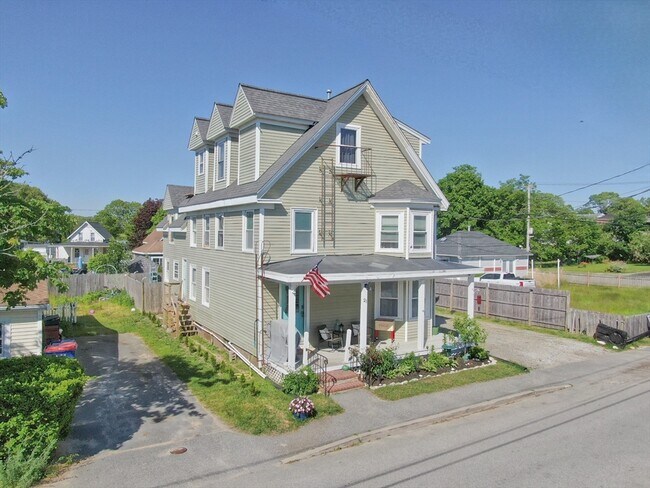 Building Photo - 21 12th St