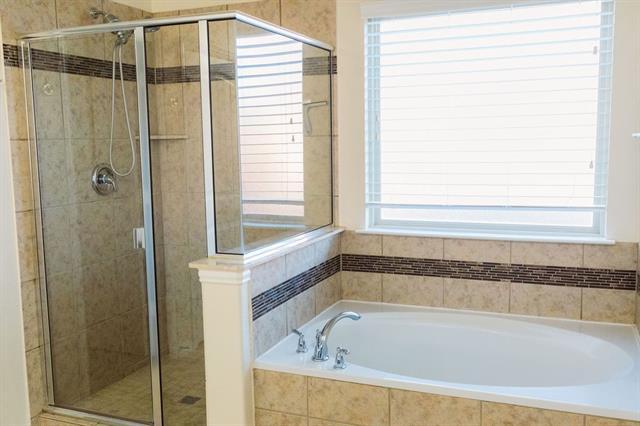 Building Photo - 3000 Aurora Mist Dr