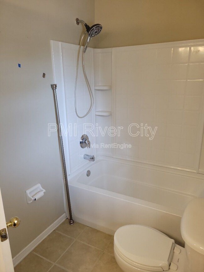 Building Photo - 14283 Big Spring St