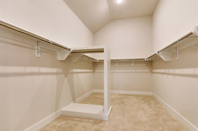 Building Photo - 279 Rivus Overlook Dr