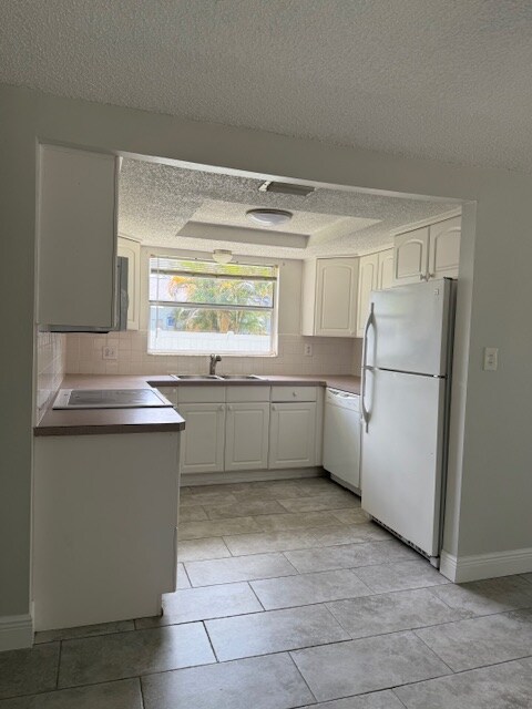 Building Photo - 136 Davenport Ave NE