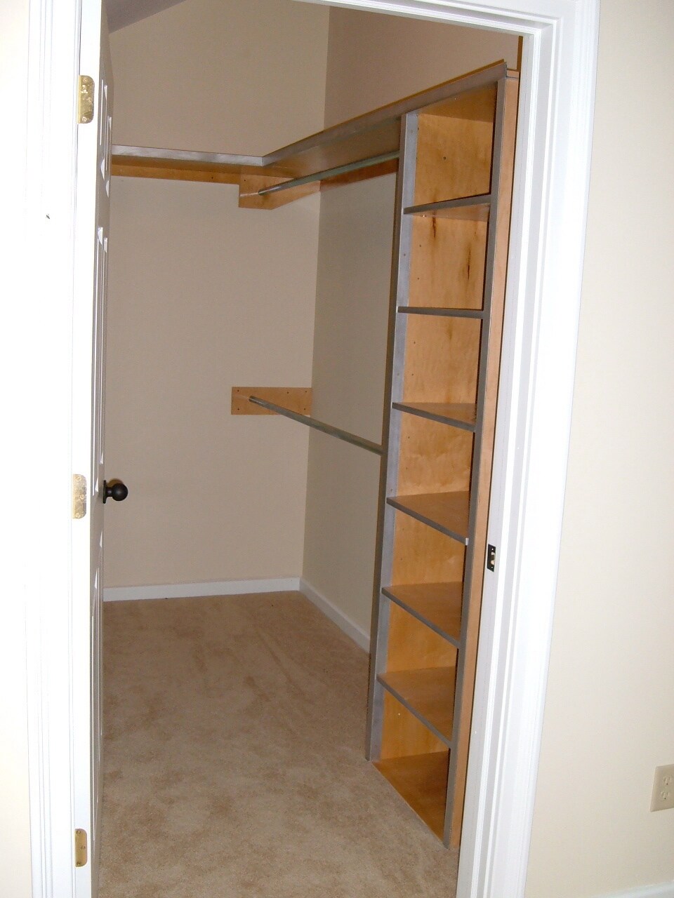 Building Photo - 369 Etna Rd