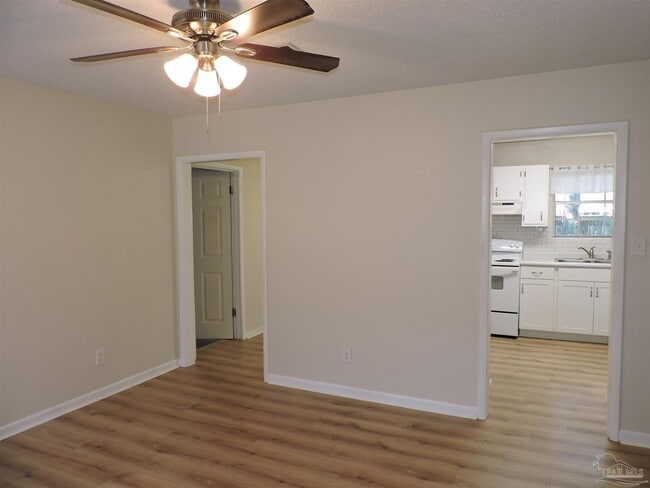 Building Photo - 4454 Bixby Cir