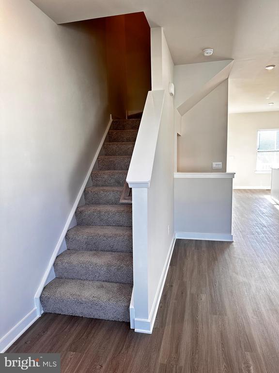 Building Photo - 30 Trotting Rd