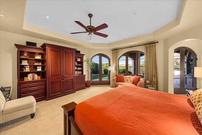 Master Bedroom - 109 S Poinsettia Ave