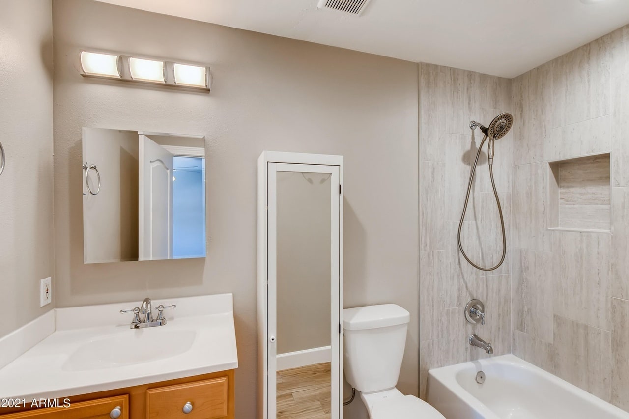 Building Photo - 4437 N 40th St