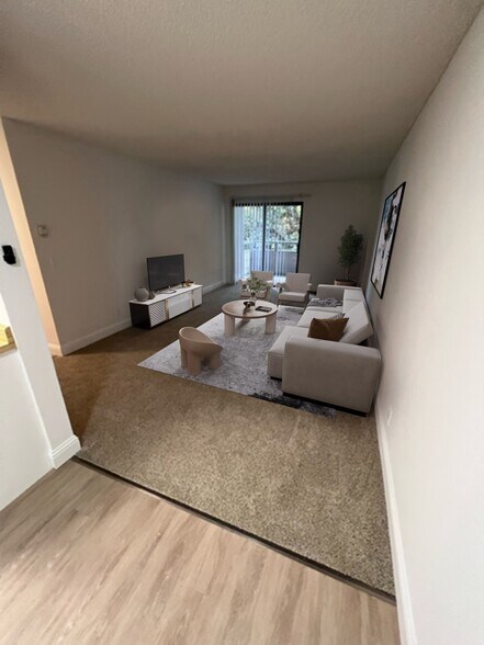 living room - 2077 Washington Avenue