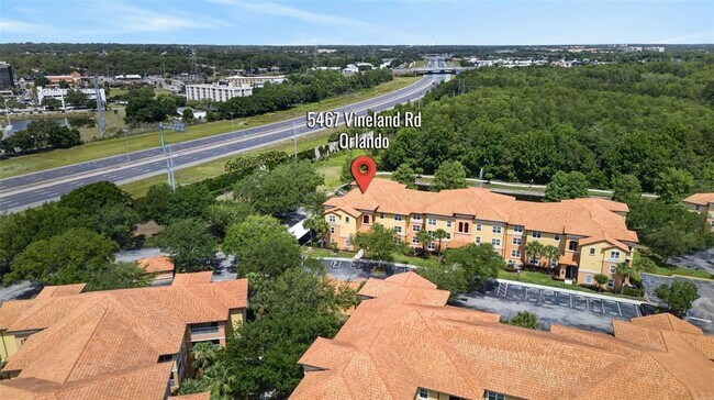 Building Photo - 5467 Vineland Rd