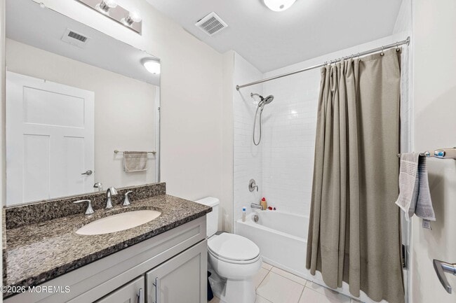 Building Photo - 2 Gonzalez Dr