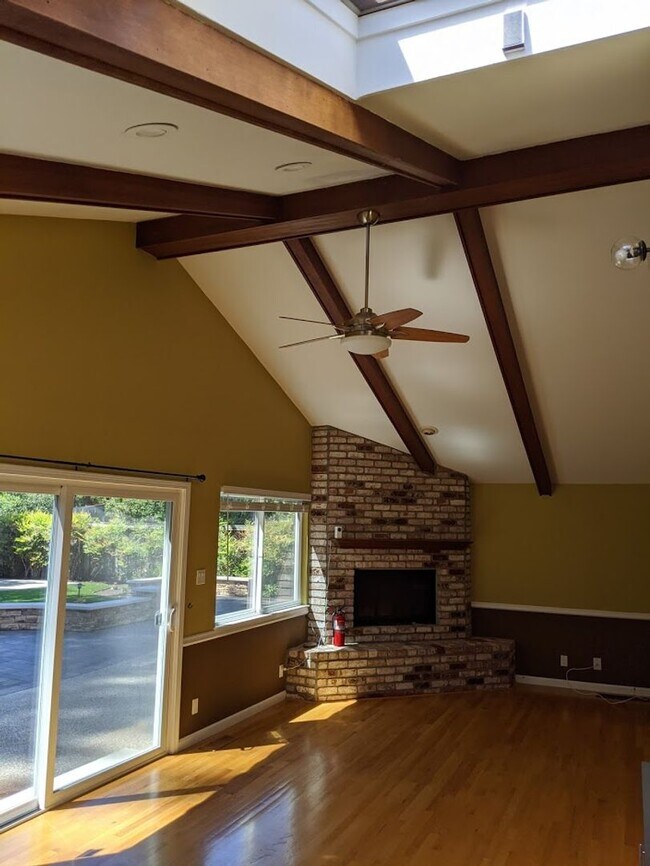 Building Photo - EMERALD HILLS - Premium updates thoughout including park like back yard