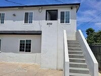 Building Photo - 2300 Lake St