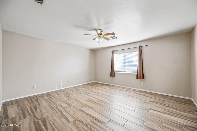 Building Photo - 11579 W Oglesby Ave