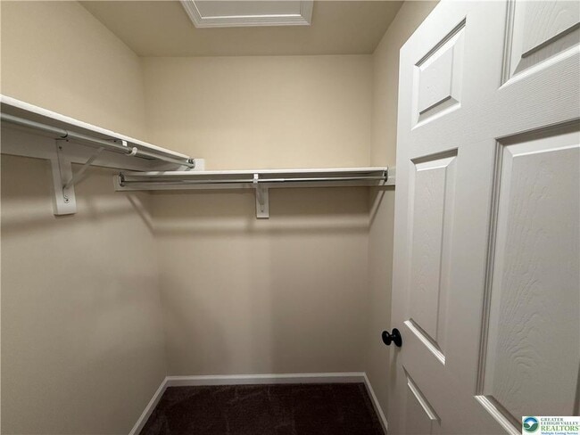 Building Photo - 629 Linden St