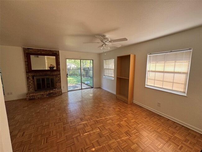 Building Photo - 4701 Sagebrush Cir
