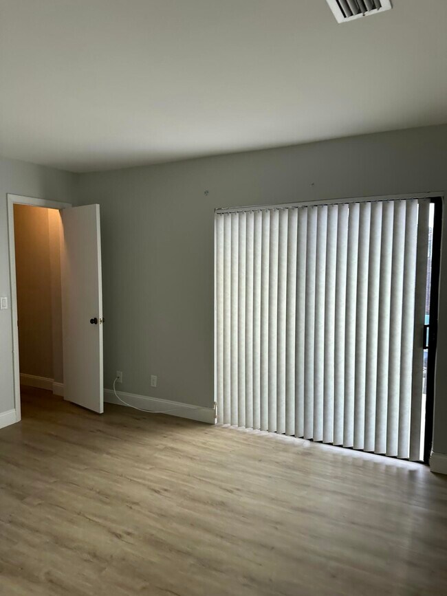 Building Photo - 3795 Silver Lace Ln