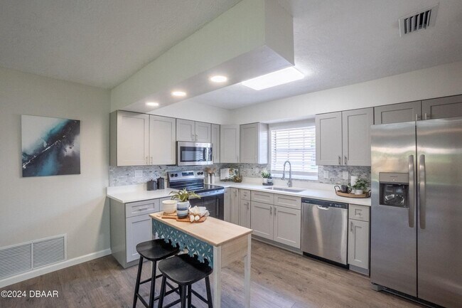 Building Photo - 118 Pinion Cir