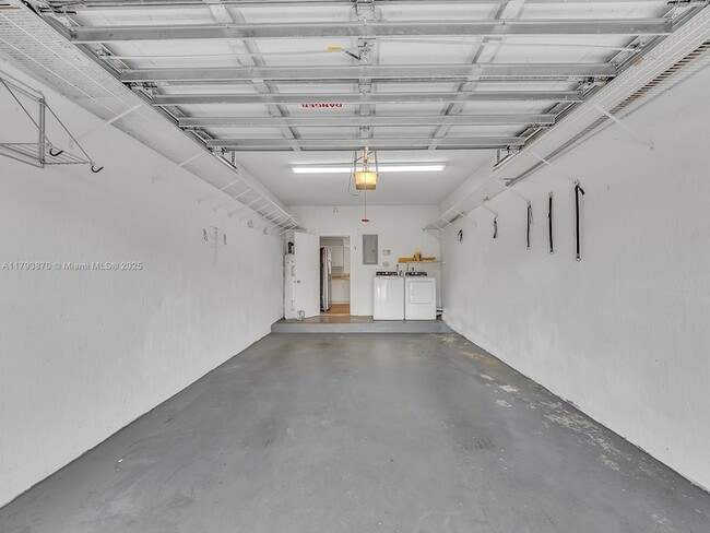 Building Photo - 1458 Coronado Rd