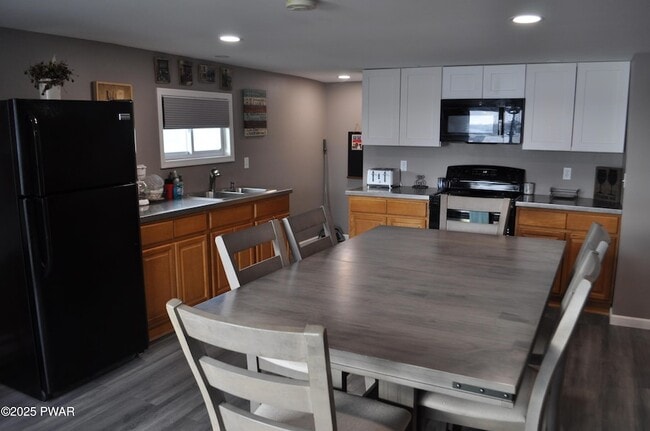 Building Photo - 25 Lizzy Ln