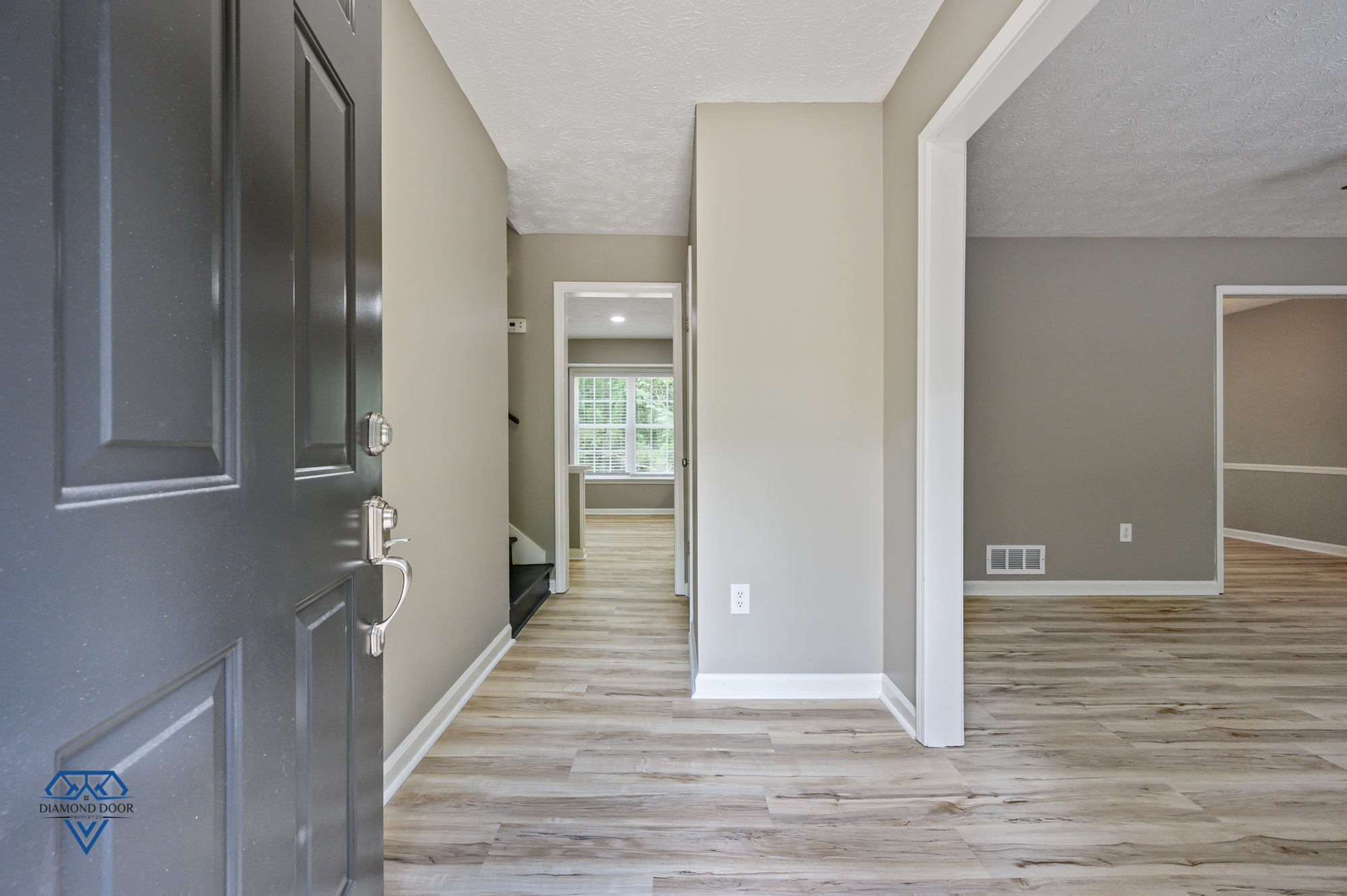 Building Photo - 4400 Chartley Ln