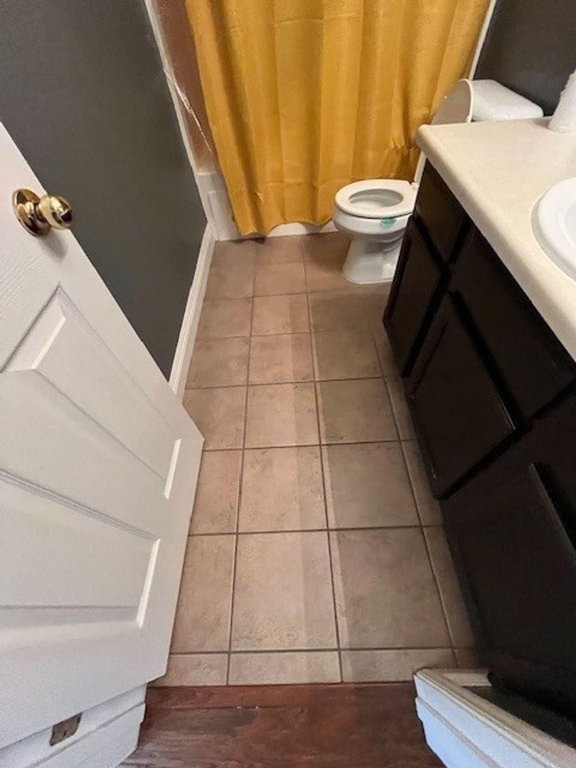 Building Photo - 402 N Amador St