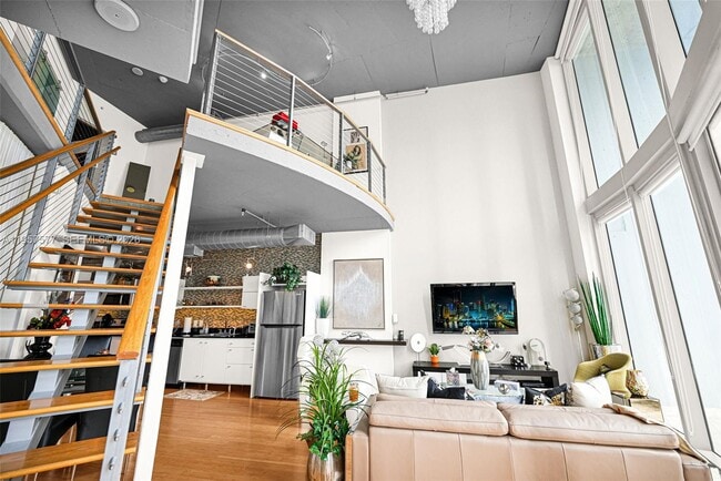 Building Photo - 690 SW 1st Ct