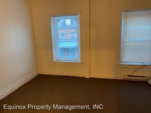 Building Photo - 218 N Madison St