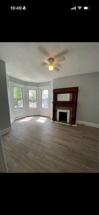 Building Photo - 658 E 28th St