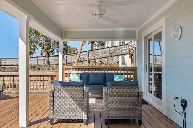 Building Photo - 9618 Beach Blvd