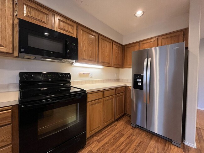 Building Photo - Elegant Home Offering Open Living Spaces, Spacious Primary Suite, and Nature-Inspired Yard