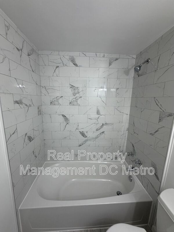 Building Photo - 400 O St SW