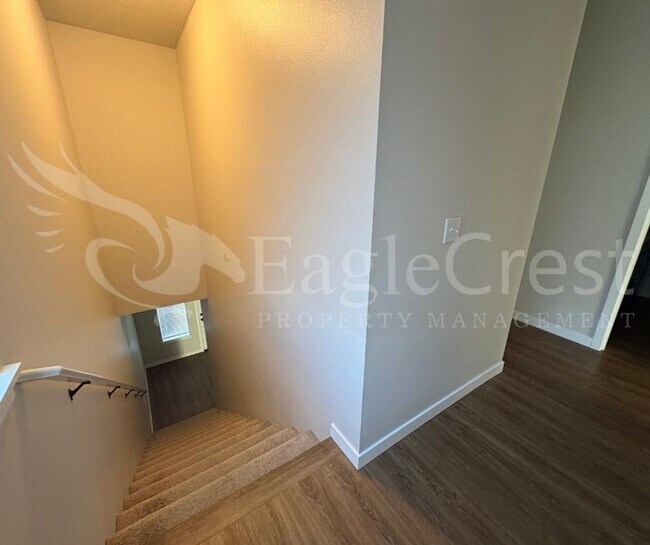 Building Photo - Herbert PL