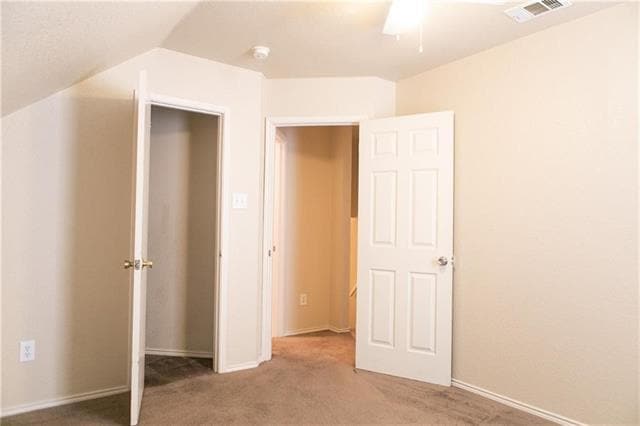 Building Photo - 404 Kings Way Dr