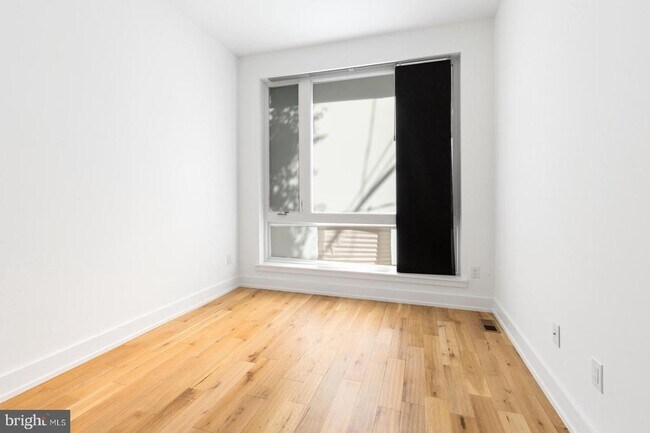 Building Photo - 1544 S 20th St