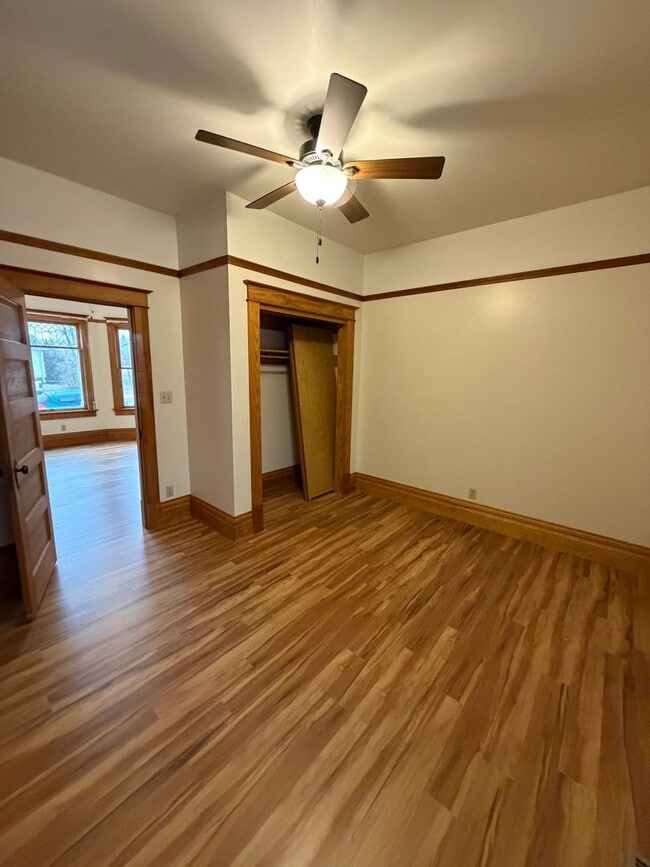 Building Photo - 800 S 9th St