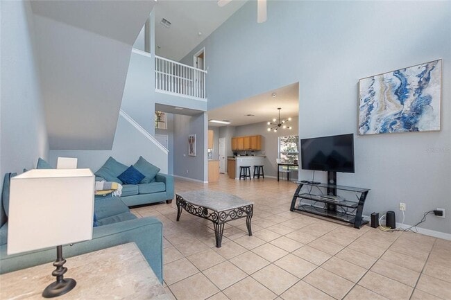 Building Photo - 546 Windsor Pl