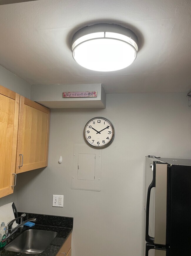 Building Photo - 2141 I St NW