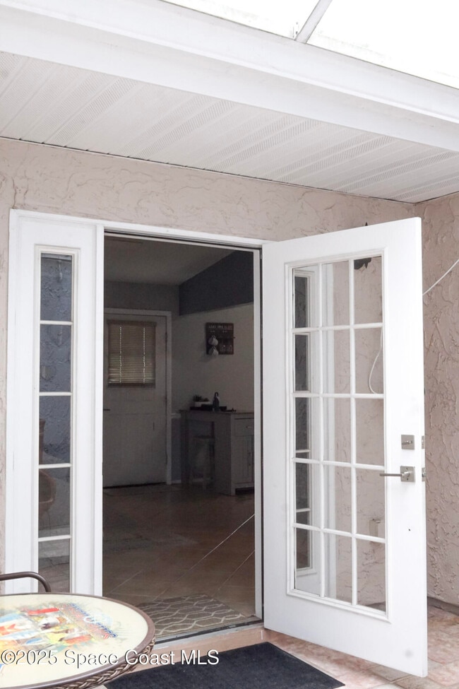 Building Photo - 1465 Malibu Cir NE