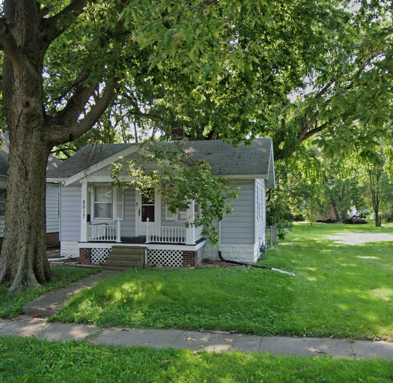 Building Photo - 2017 N Graceland Ave