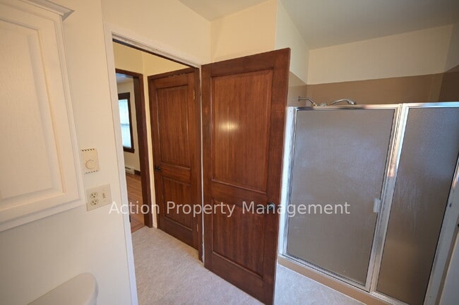 Building Photo - 2 bed, office, 2 bath, 1 car garage, in Sequim