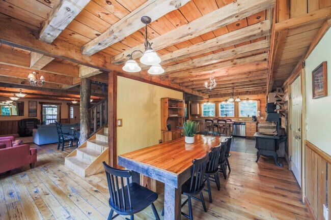 Building Photo - 195 Black Bear Dr