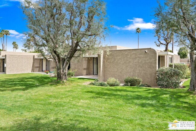 Building Photo - 867 N Calle De Pinos