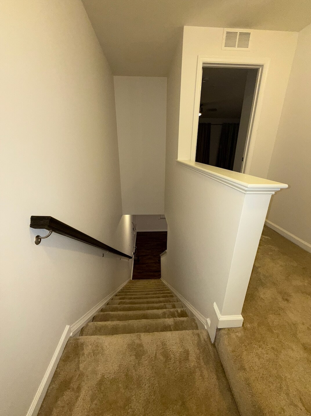 2 level condo - 2719 Pinebrook Rd