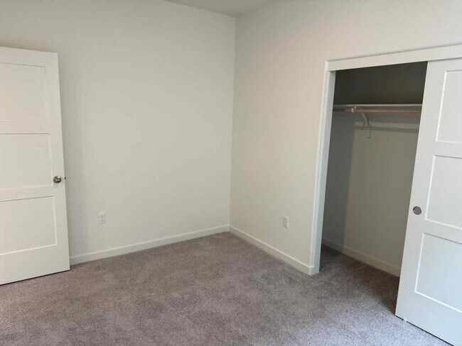 Building Photo - Brand New Home in Elk Grove. 4 Bed/3Bath