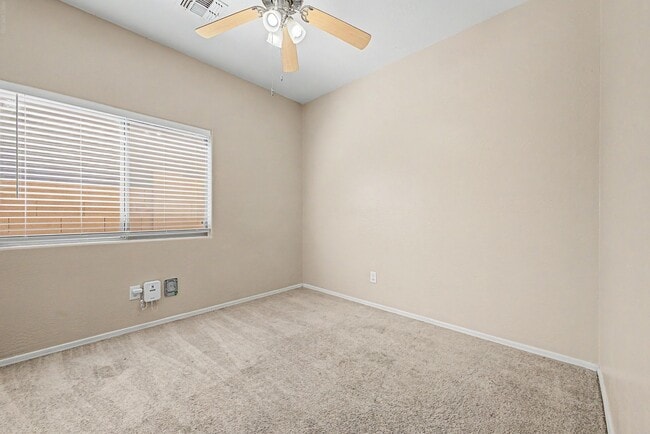 Building Photo - Beautiful Single-Level 3 Bedroom, 2 Bathroom Home in Maricopa